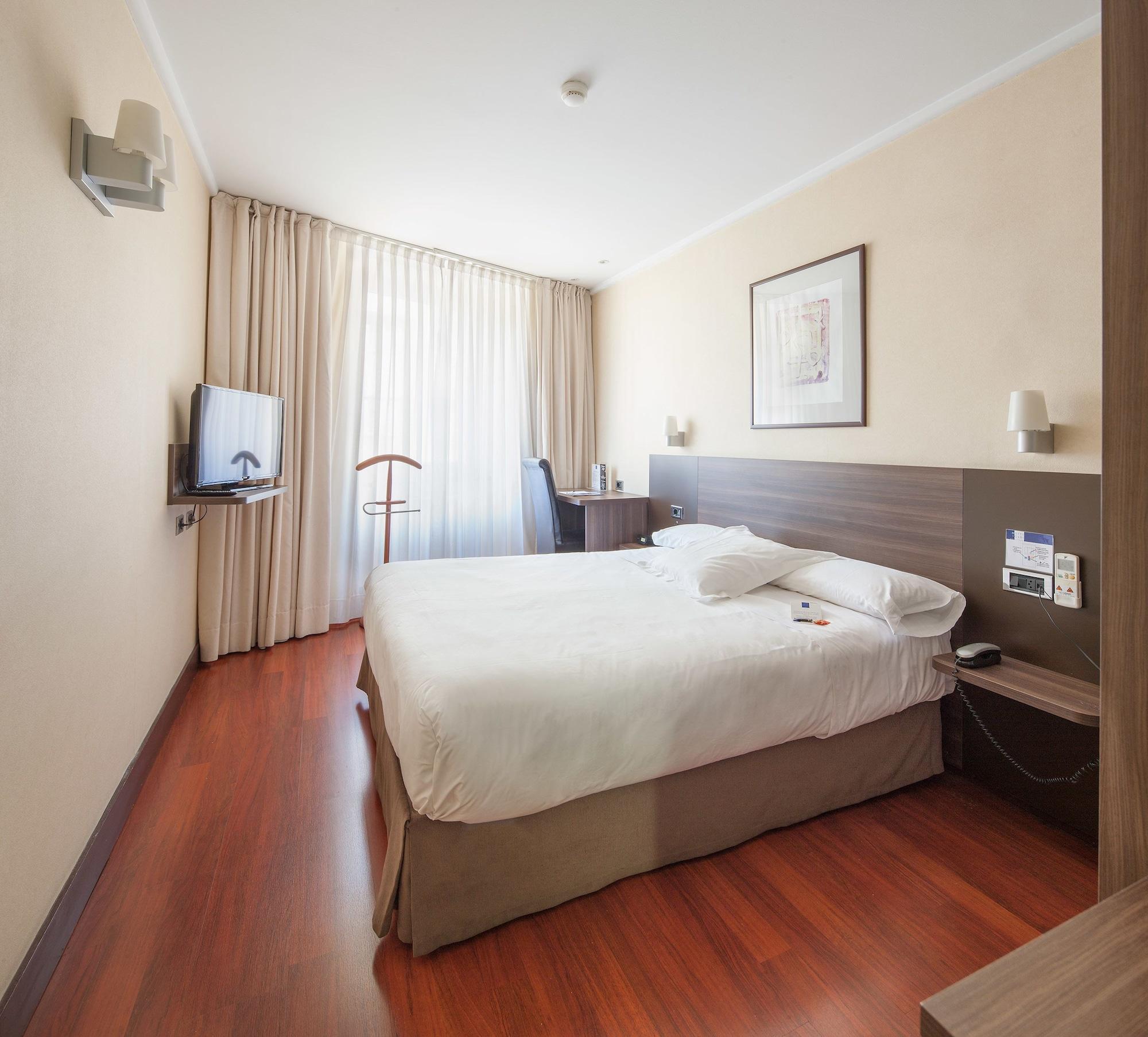 Hotel Yoldi Pamplona Exteriér fotografie