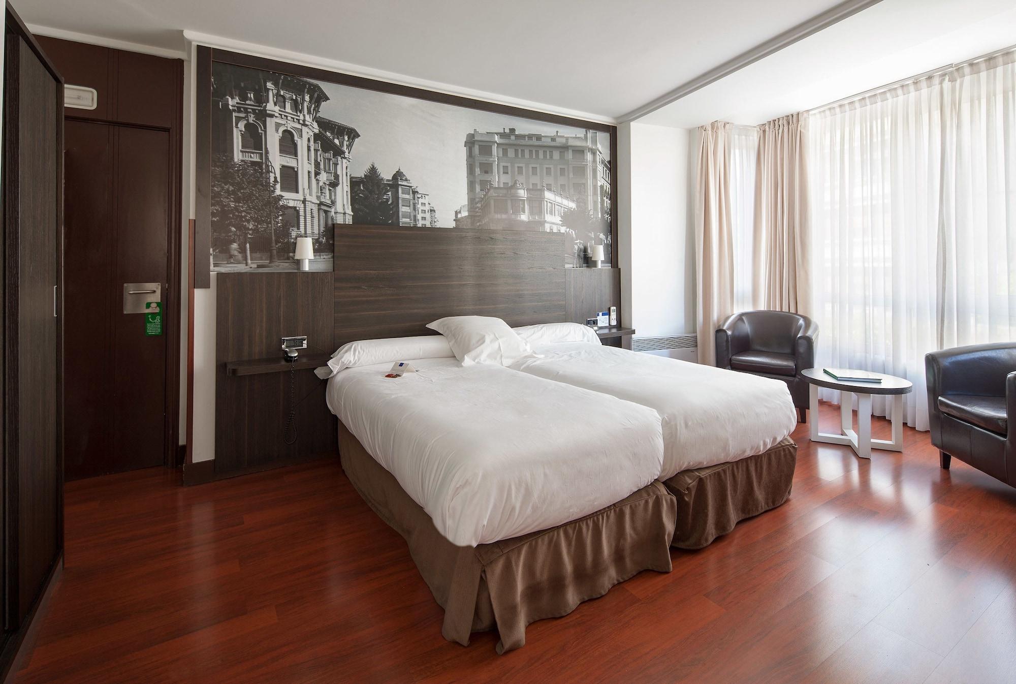 Hotel Yoldi Pamplona Exteriér fotografie