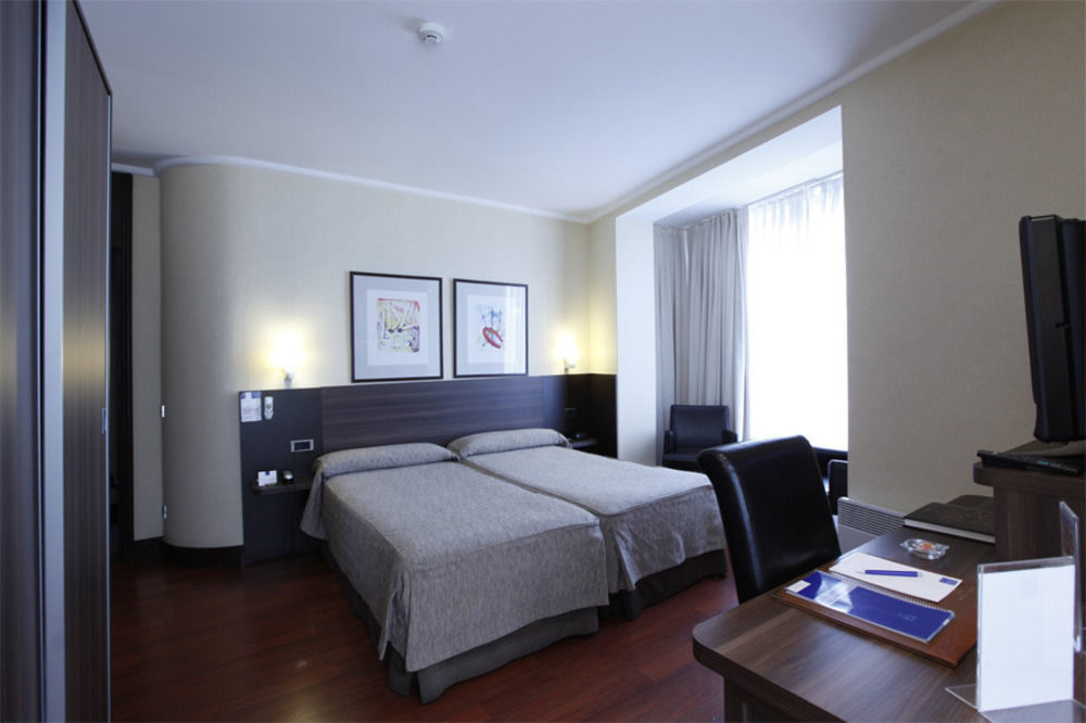 Hotel Yoldi Pamplona Exteriér fotografie